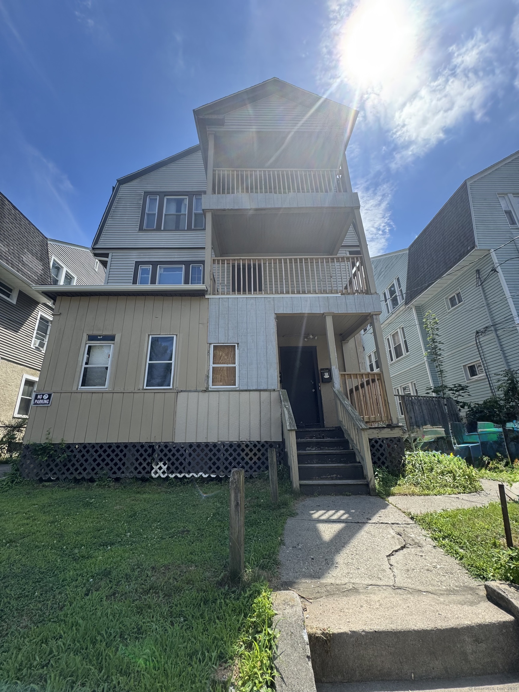 494 Edgewood Street Hartford CT 06112
