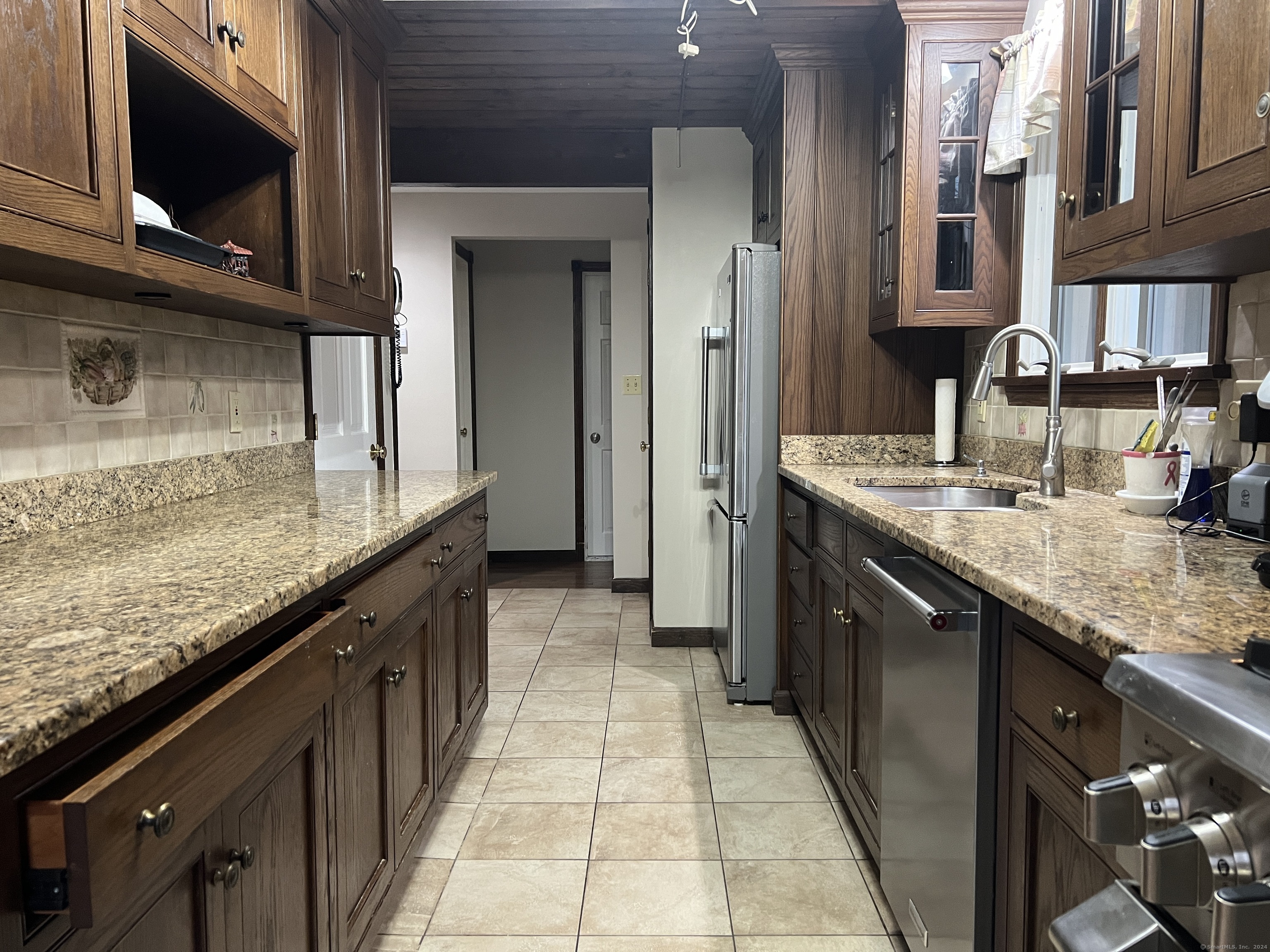 82 Sill Lane Old Lyme CT 06371