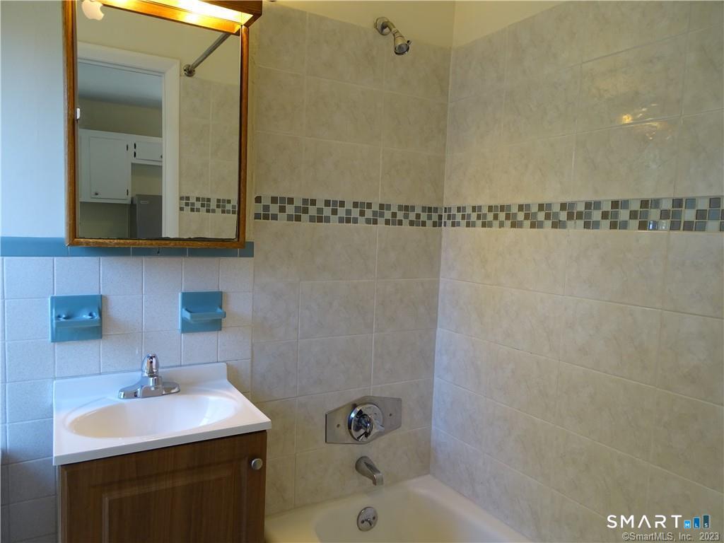 146 Montowese Street Branford CT 06405