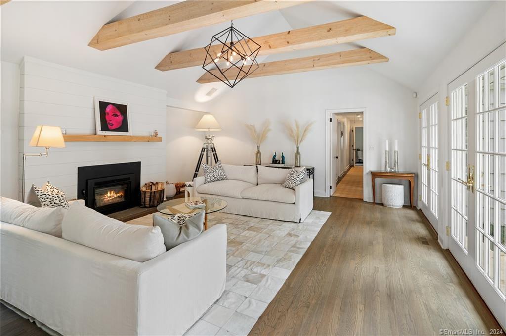 782 Smith Ridge Road New Canaan CT 06840
