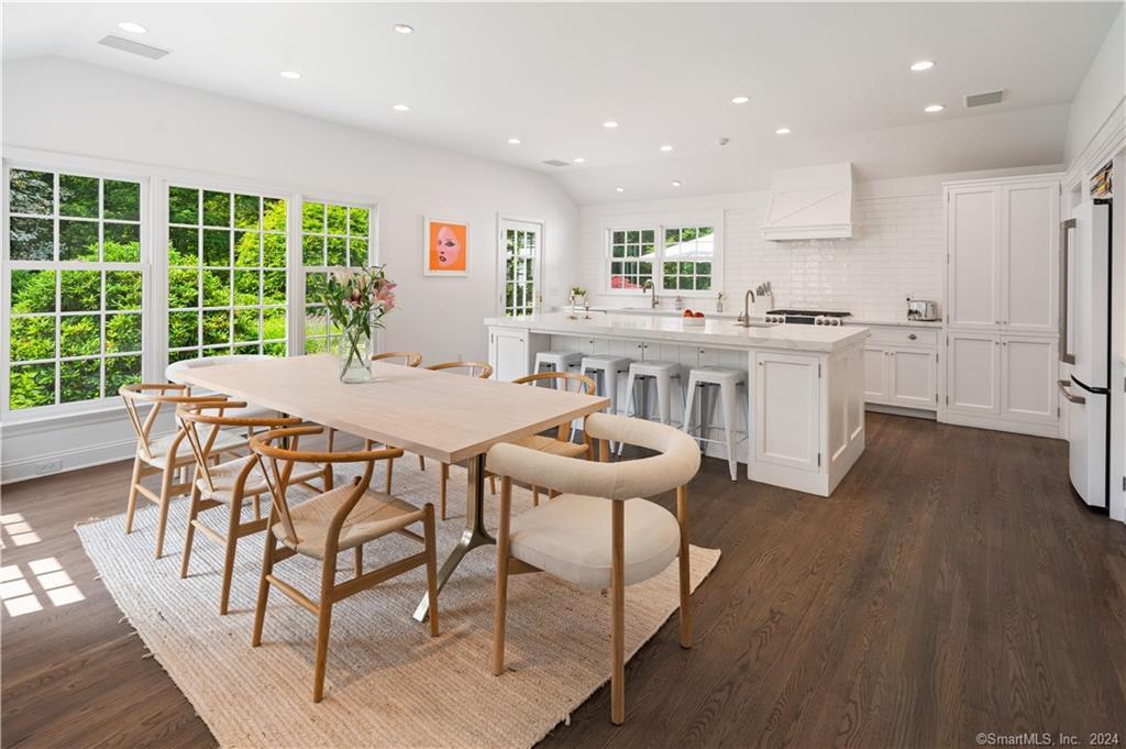 782 Smith Ridge Road New Canaan CT 06840
