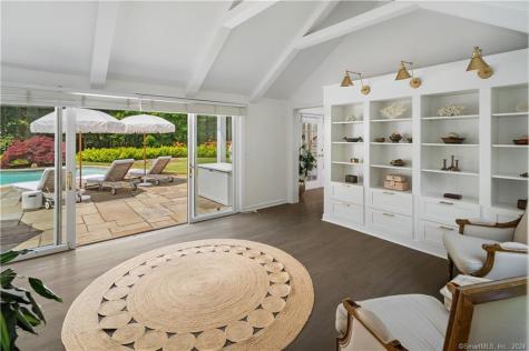 782 Smith Ridge Road New Canaan CT 06840
