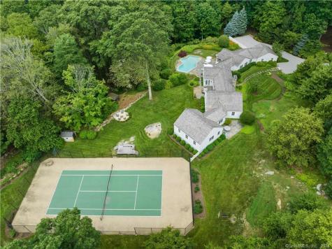 782 Smith Ridge Road New Canaan CT 06840