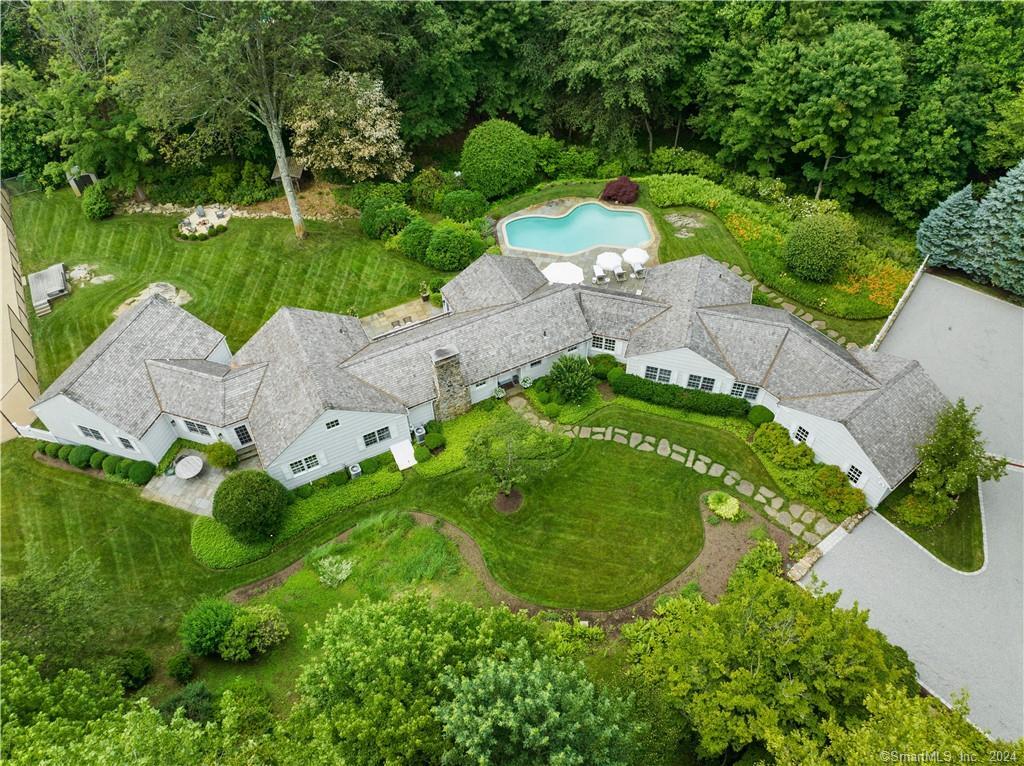 782 Smith Ridge Road New Canaan CT 06840