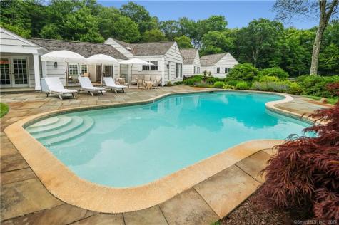 782 Smith Ridge Road New Canaan CT 06840