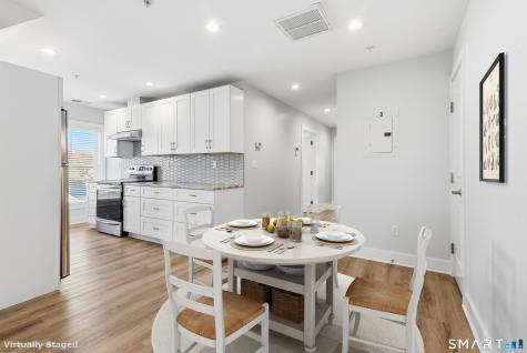 82 Wall Street Madison CT 06443
