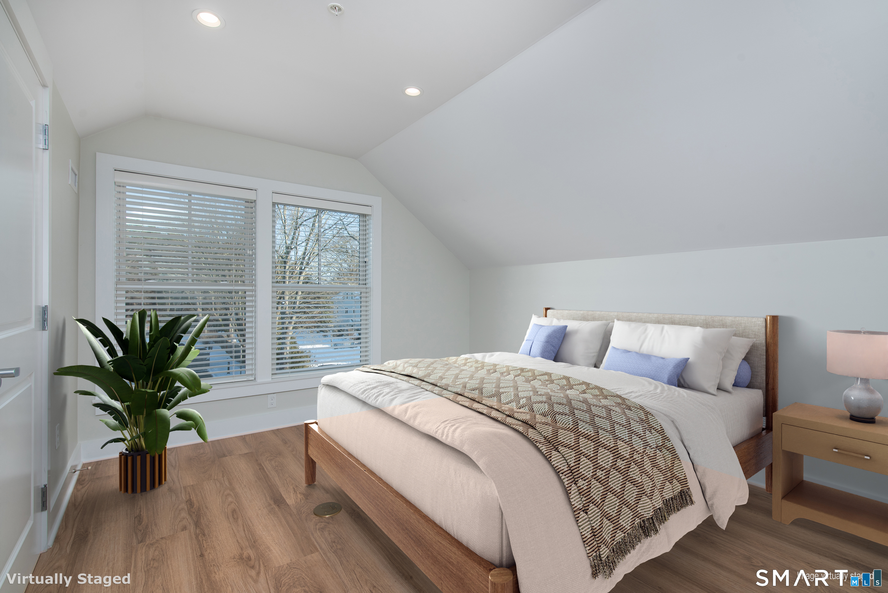 82 Wall Street Madison CT 06443