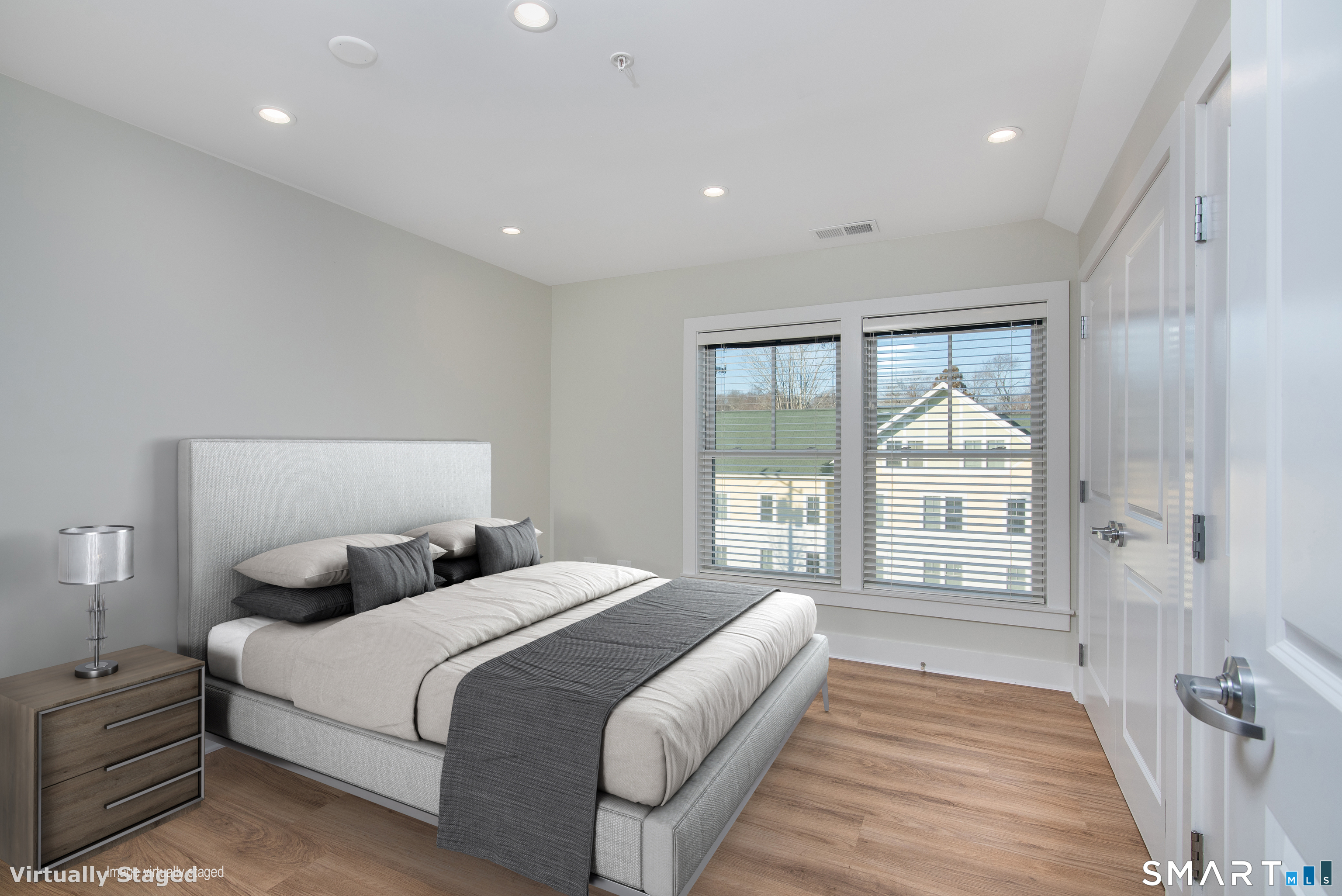 82 Wall Street Madison CT 06443