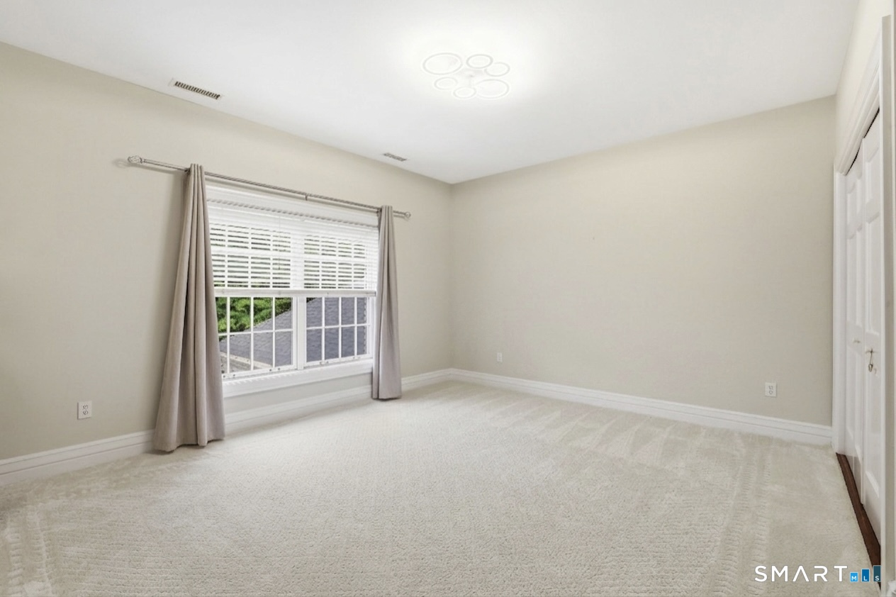 18 West Haviland Lane Stamford CT 06903