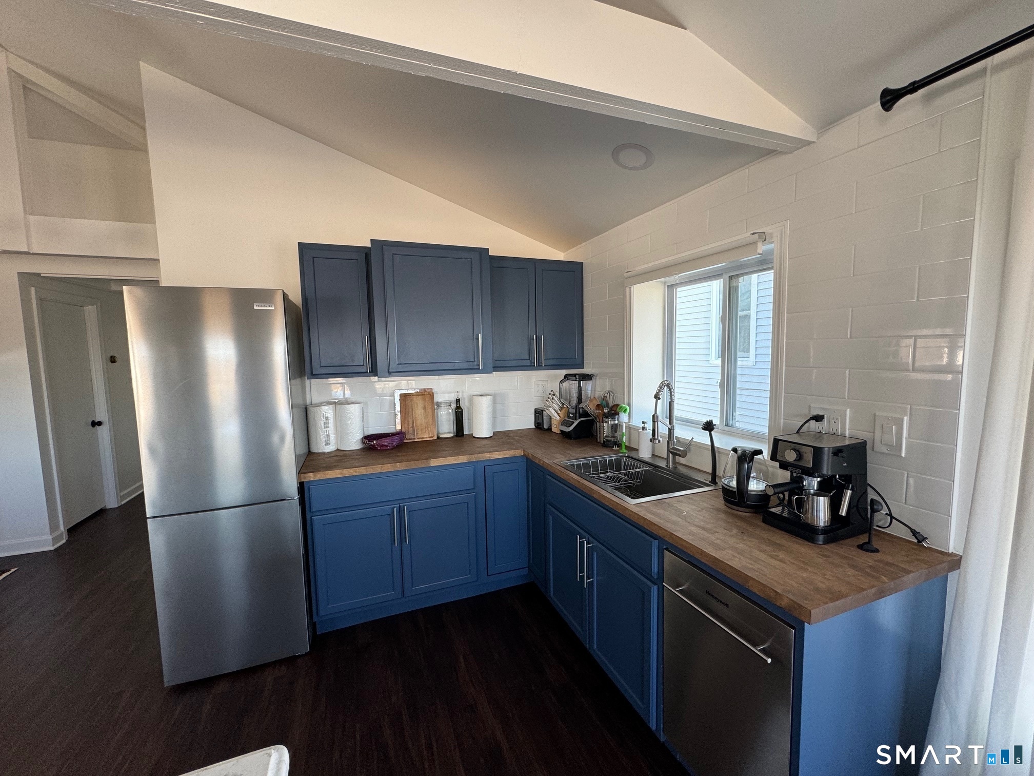 7 Old Town Highway East Haven CT 06512