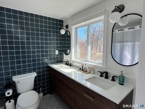 7 Old Town Highway East Haven CT 06512
