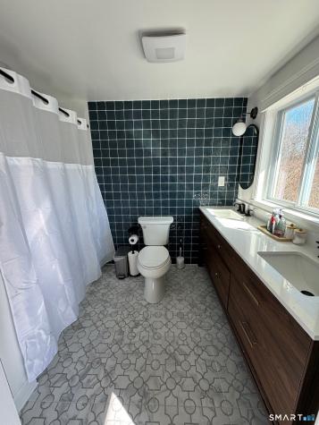 7 Old Town Highway East Haven CT 06512