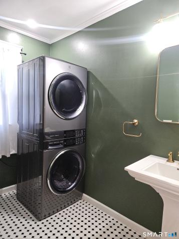 188 Plainville Avenue Farmington CT 06085
