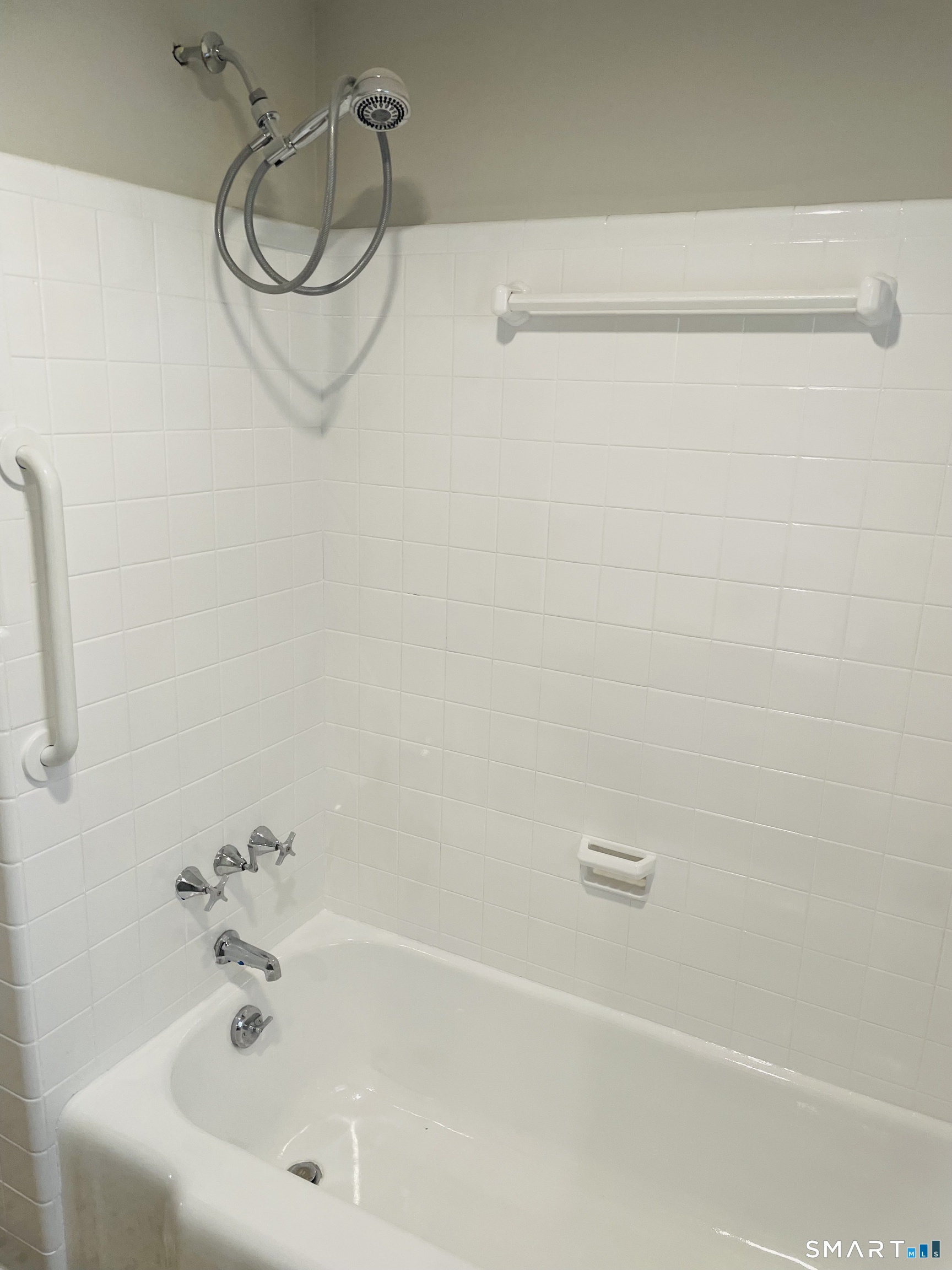 103 Seymour Avenue West Hartford CT 06110