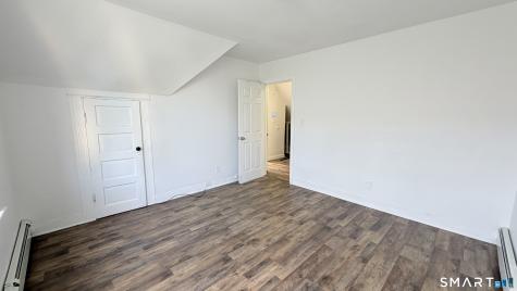466 Hollister Avenue Bridgeport CT 06607