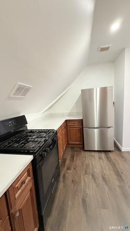 466 Hollister Avenue Bridgeport CT 06607