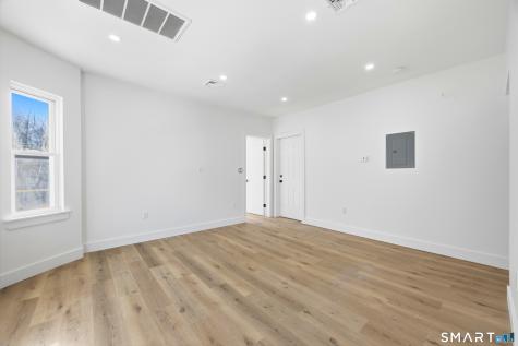 145 Crystal Avenue New London CT 06320