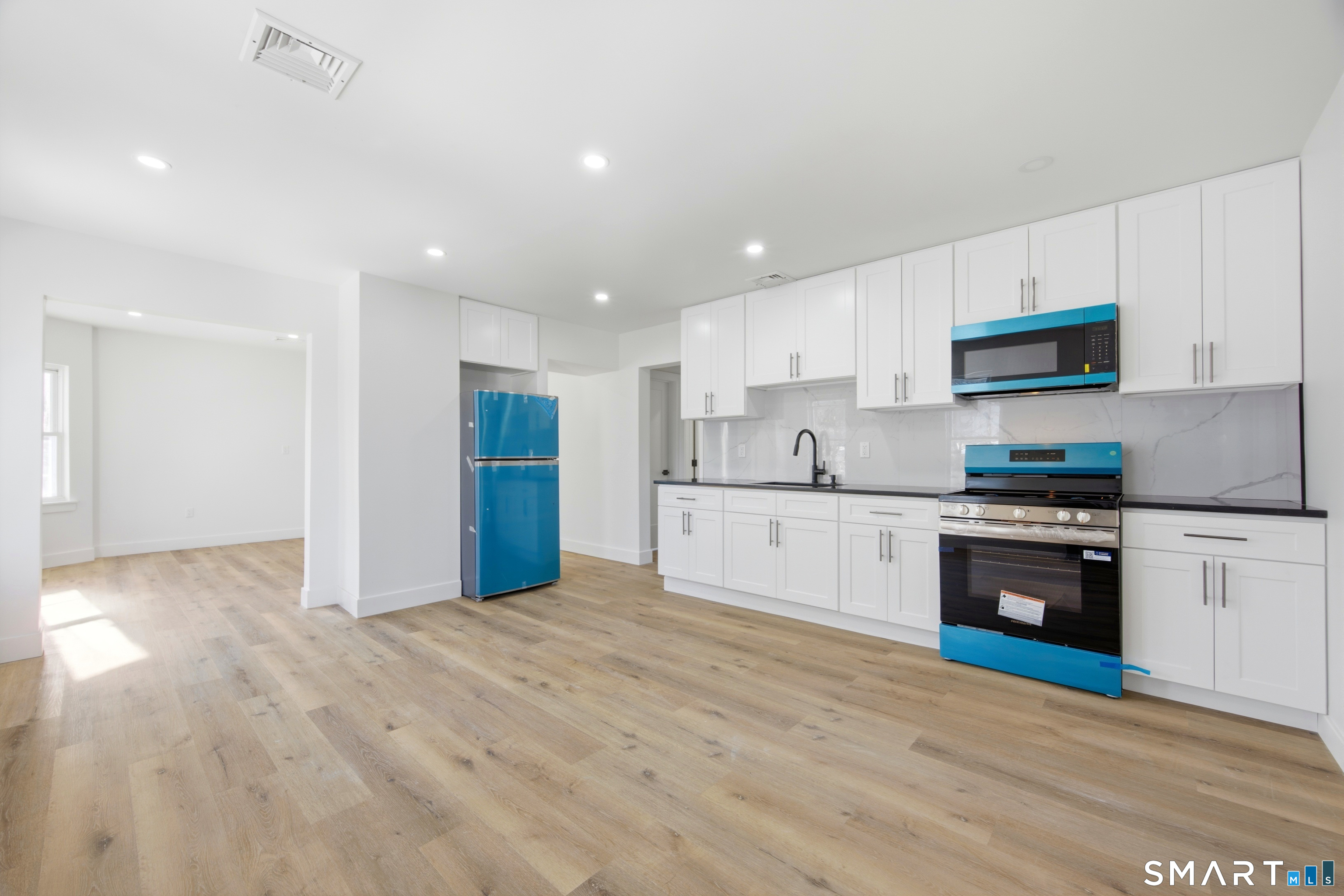 145 Crystal Avenue New London CT 06320