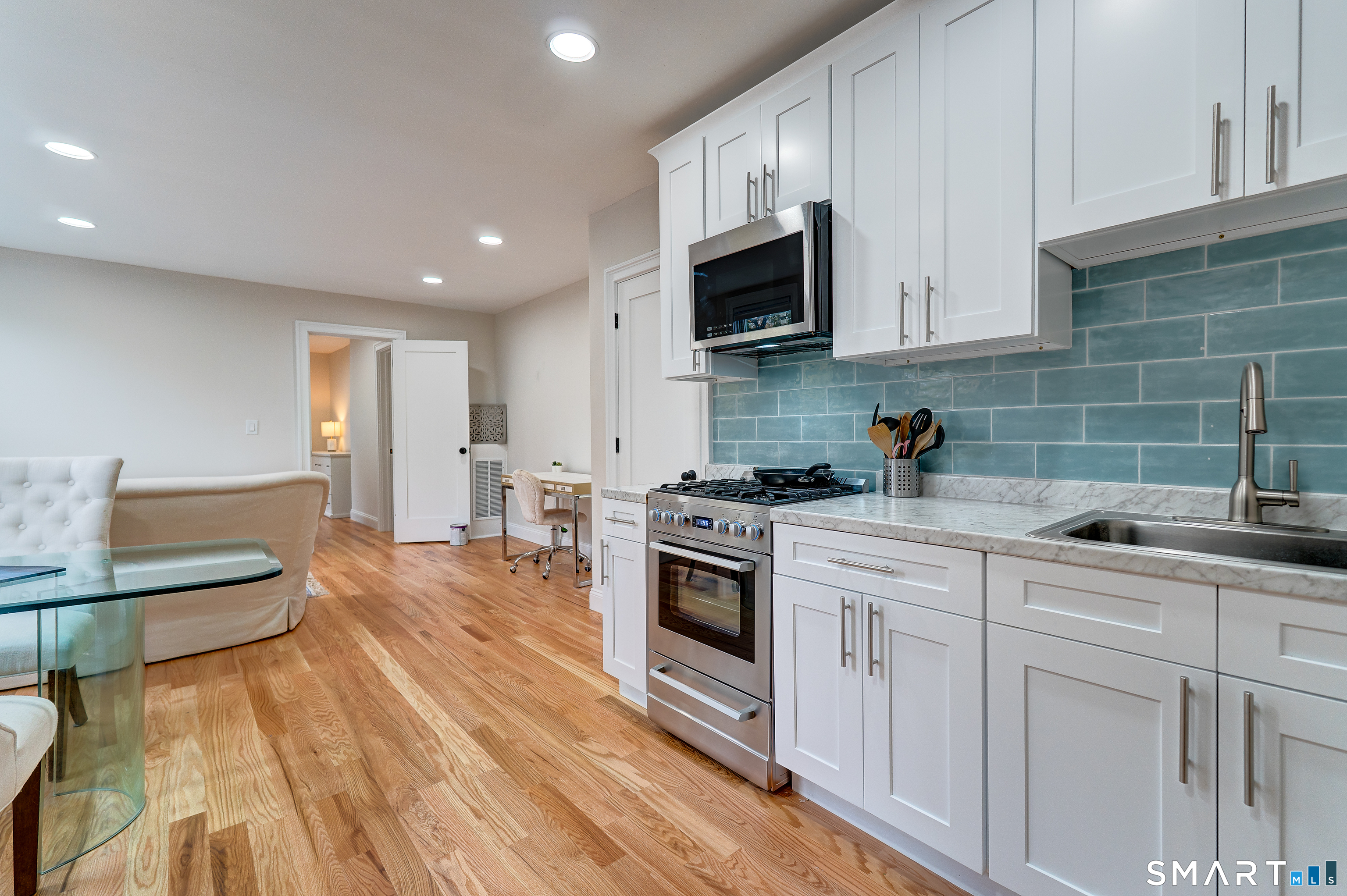 11 Lawrence Street New Haven CT 06511