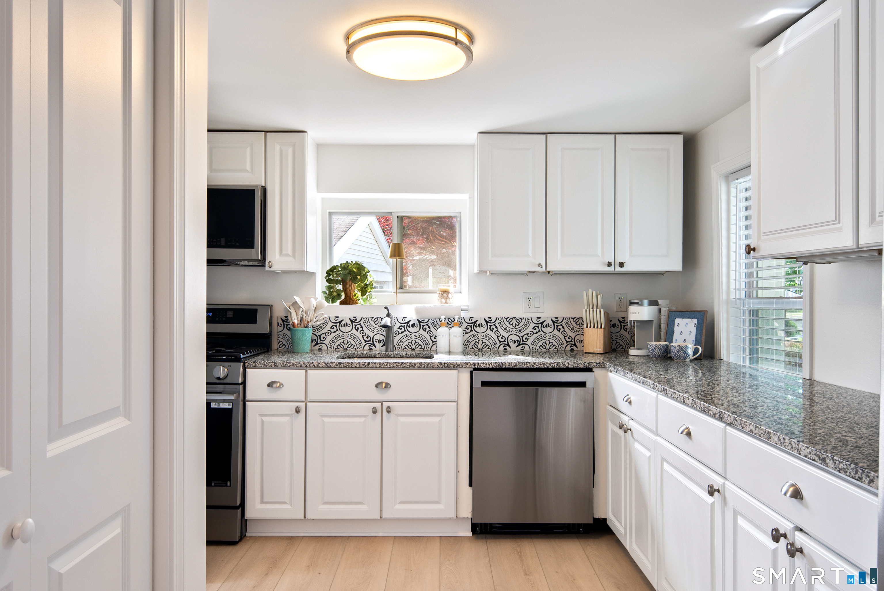 510 Reef Road Fairfield CT 06824