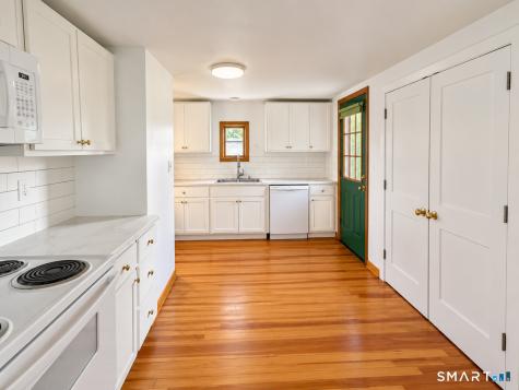17 Willow Street Milford CT 06460