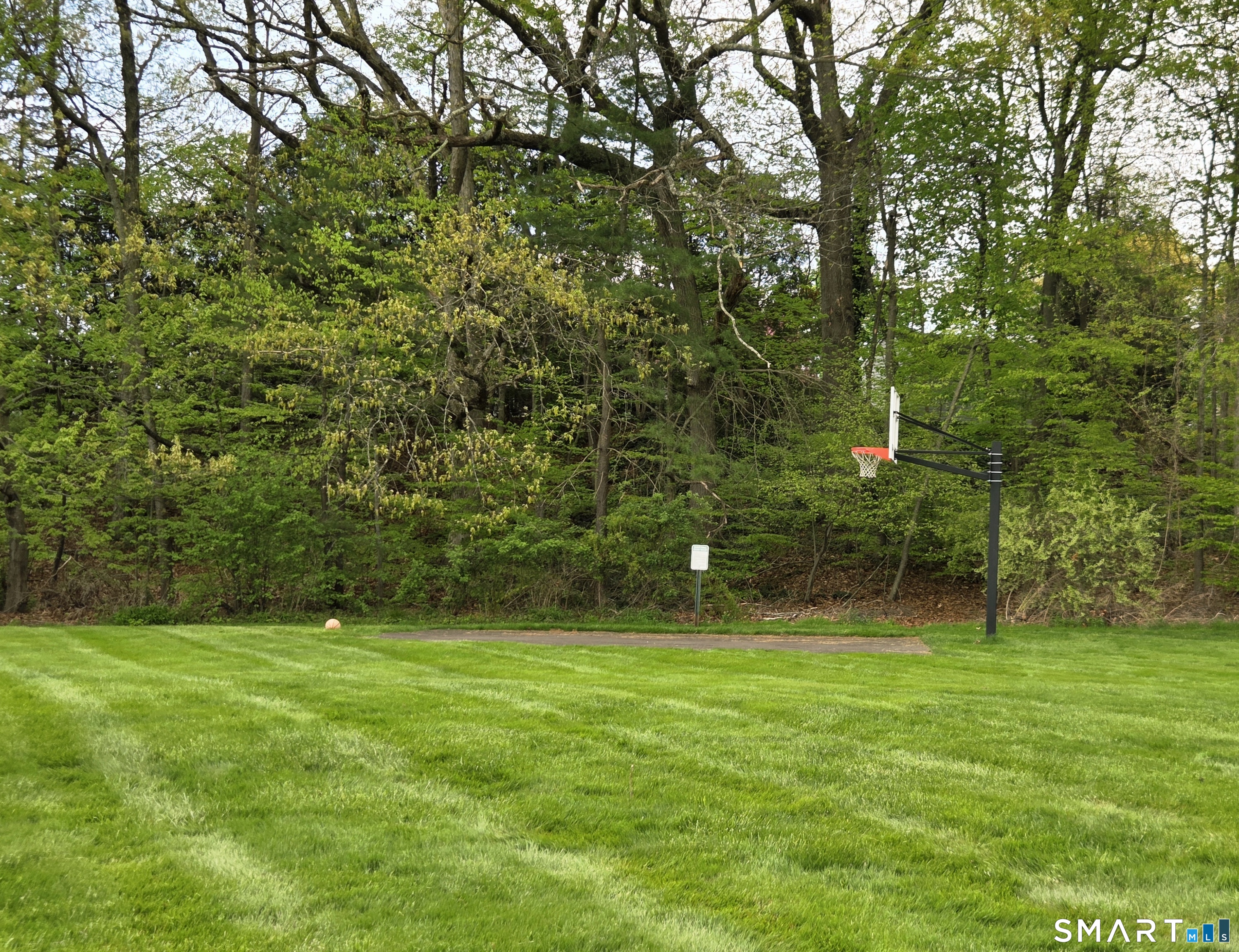 5 Cherokee Court Cromwell CT 06416