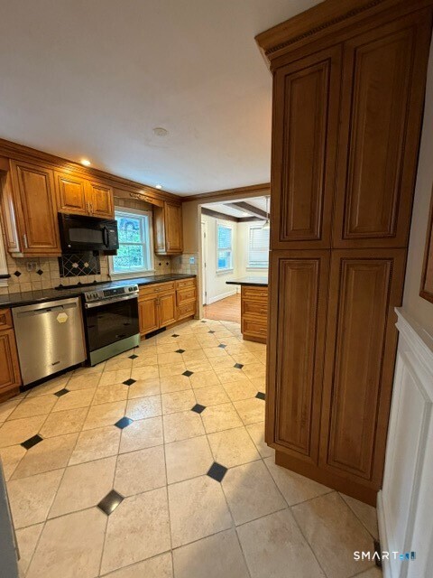 157 Samp Mortar Drive Fairfield CT 06824