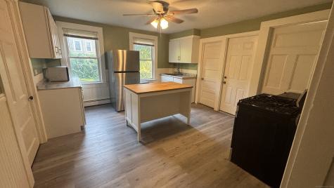 77 Adelaide Street New London CT 06320