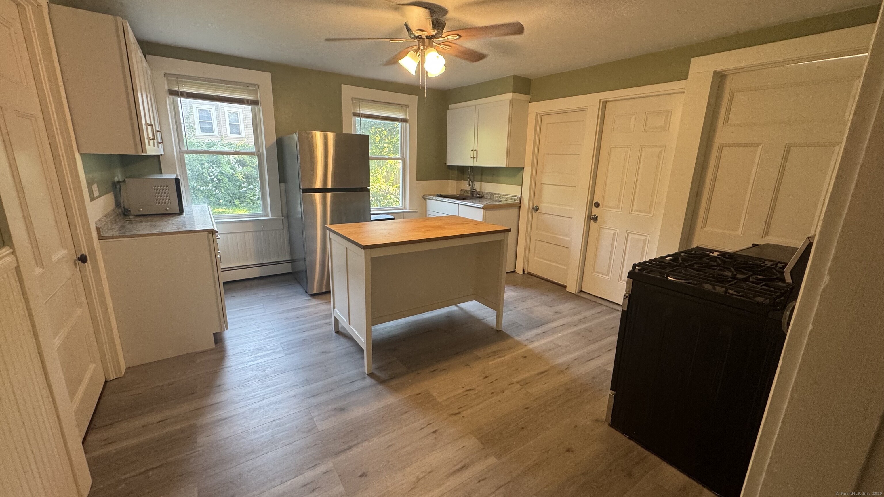 77 Adelaide Street New London CT 06320