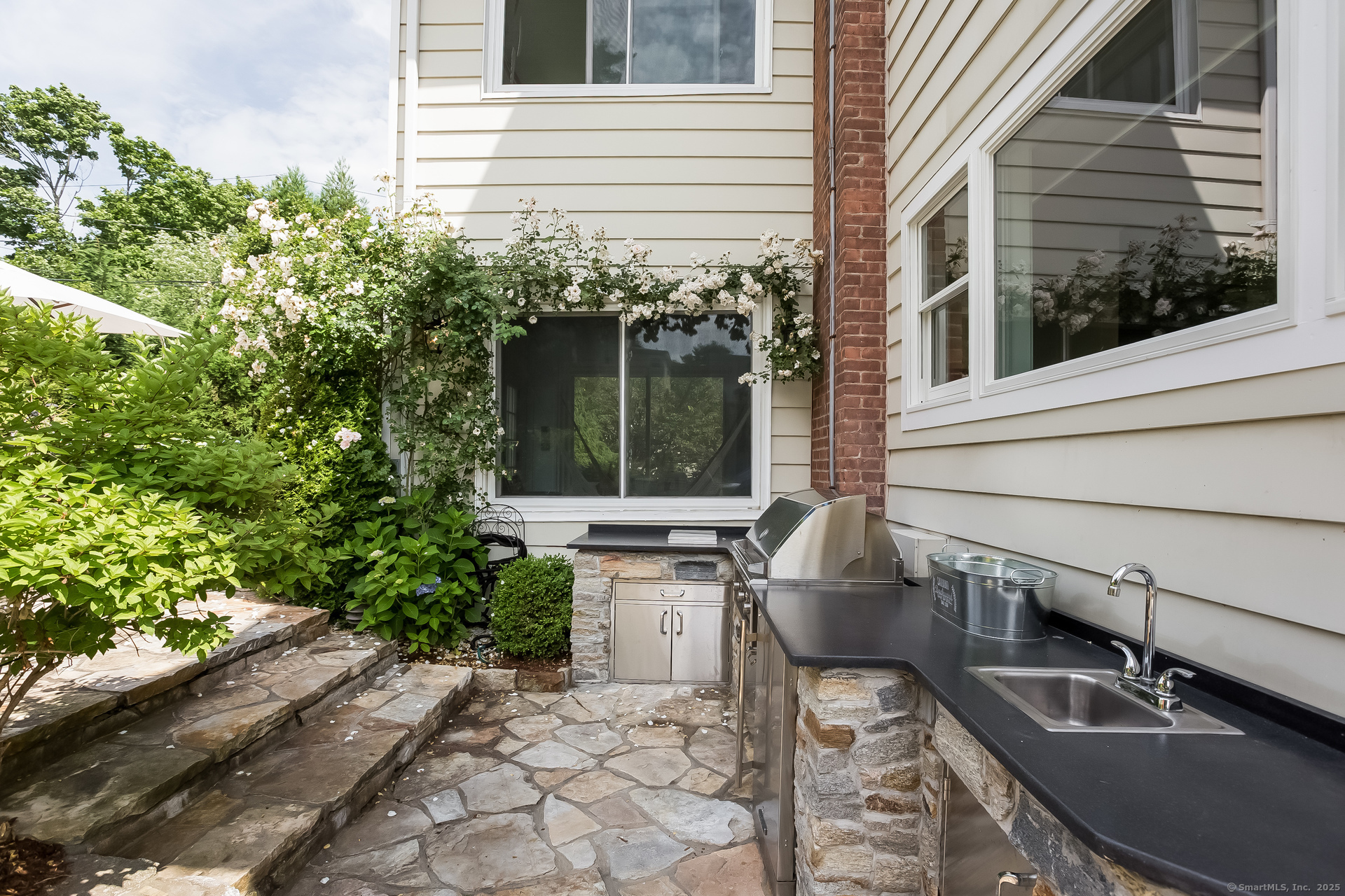 23 Auldwood Road Stamford CT 06902