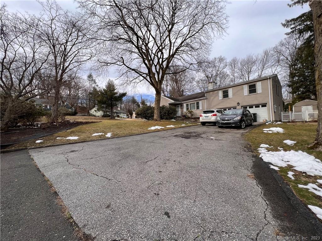 124 Wyndover Lane Stamford CT 06902