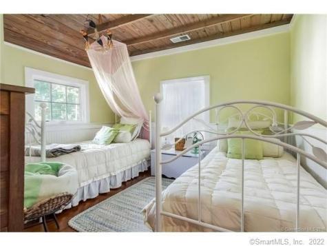 25 Dorr Street Branford CT 06405