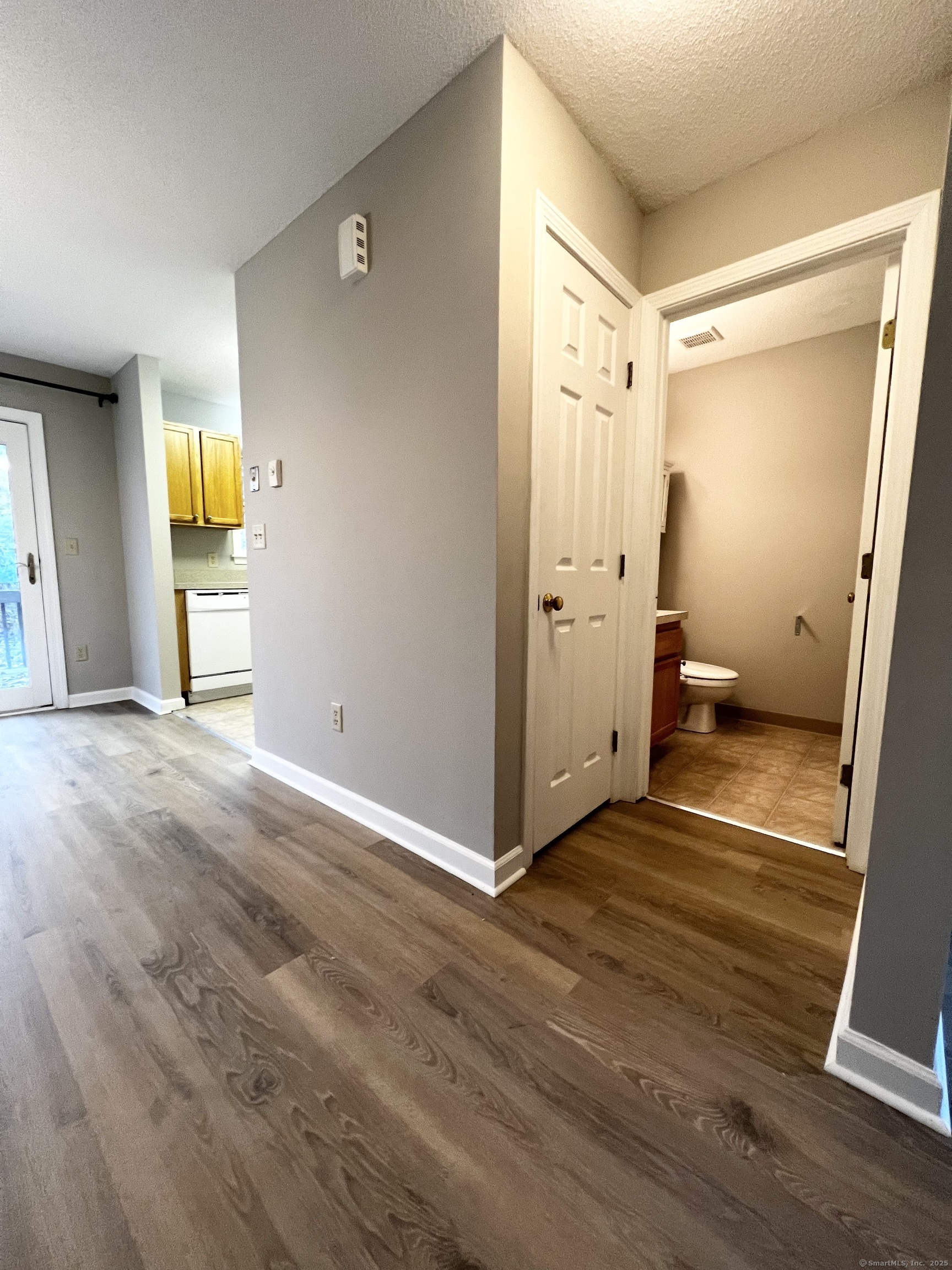 812 Lake Vista Drive East Hampton CT 06424