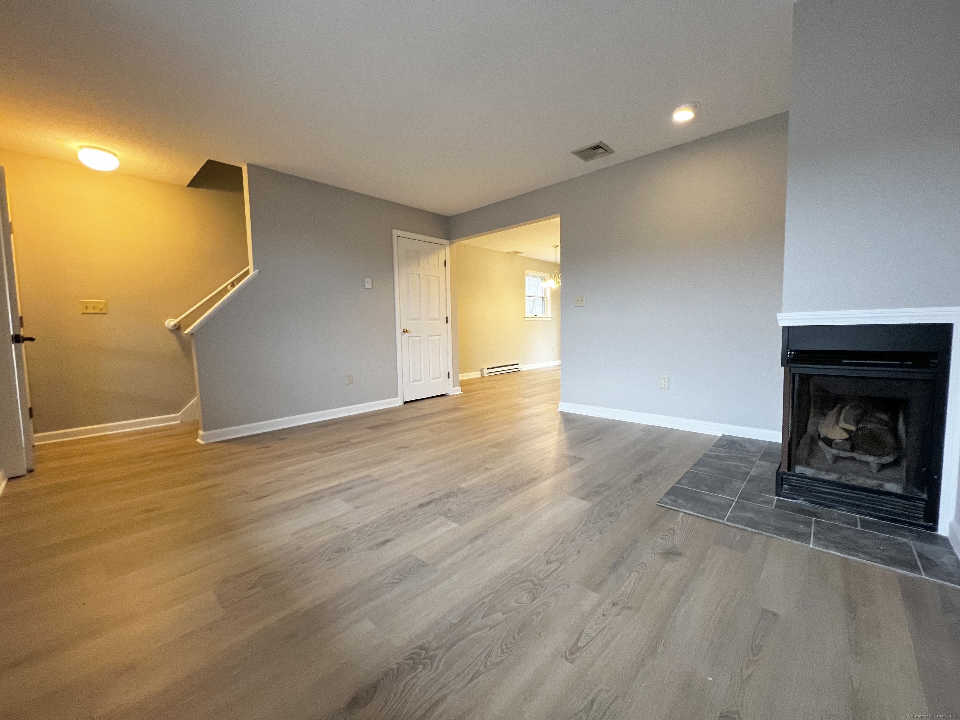 812 Lake Vista Drive East Hampton CT 06424