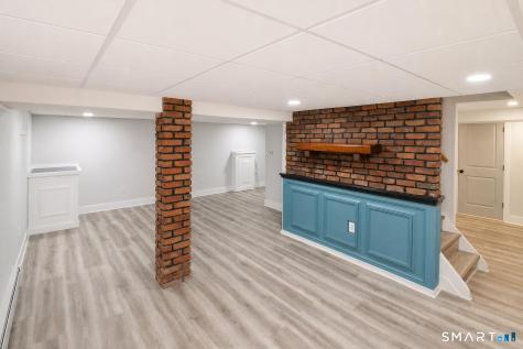 90 Nantucket Drive Groton CT 06355