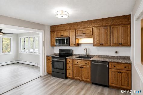 90 Nantucket Drive Groton CT 06355