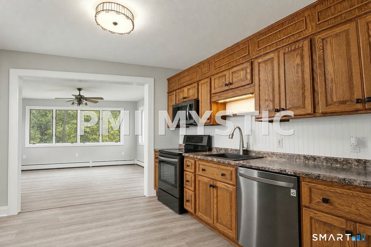 90 Nantucket Drive Groton CT 06355