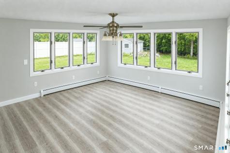 90 Nantucket Drive Groton CT 06355