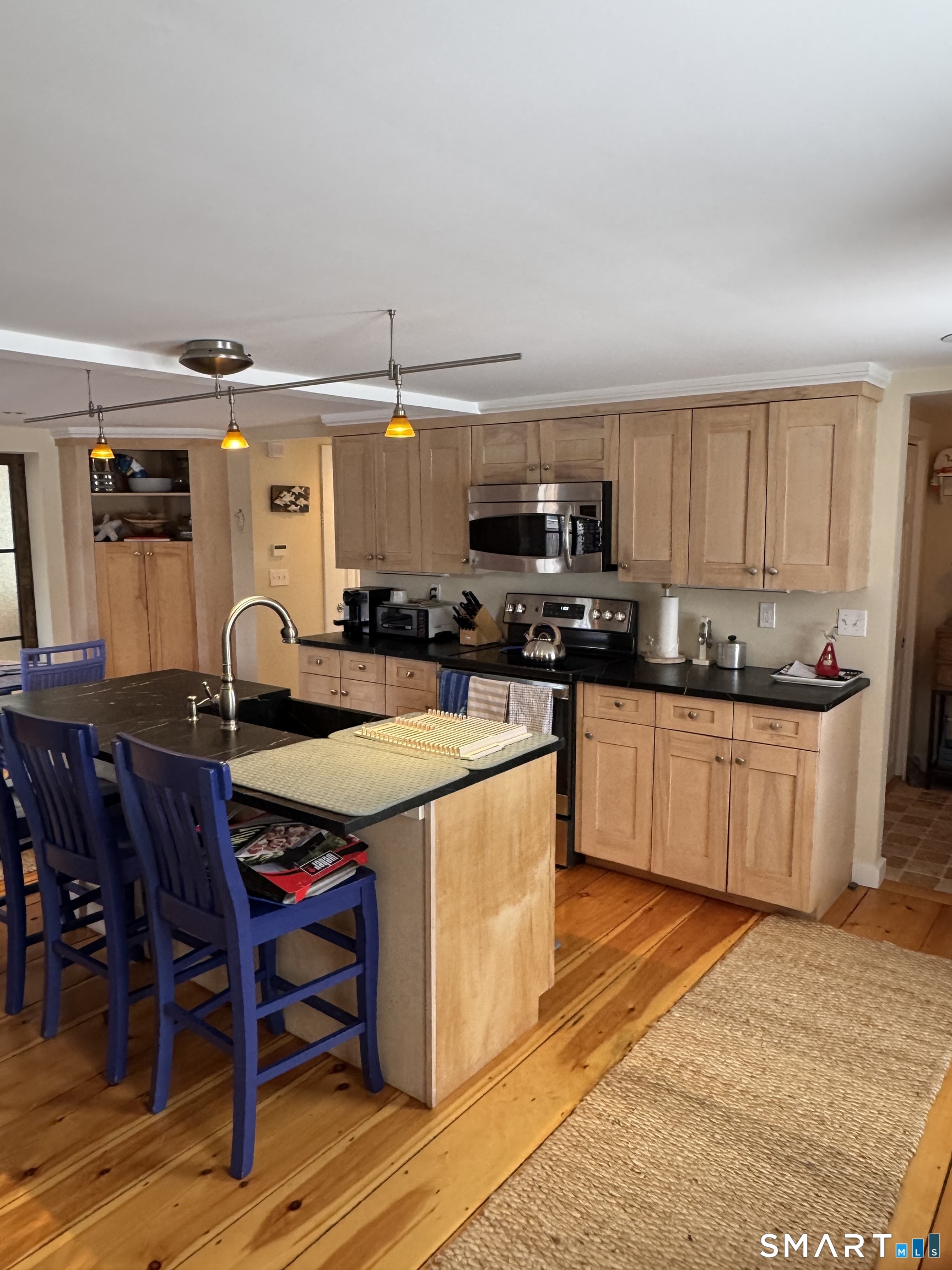 84 Waterside Lane Clinton CT 06413