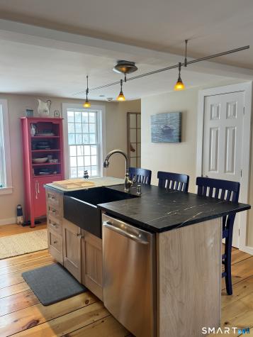 84 Waterside Lane Clinton CT 06413