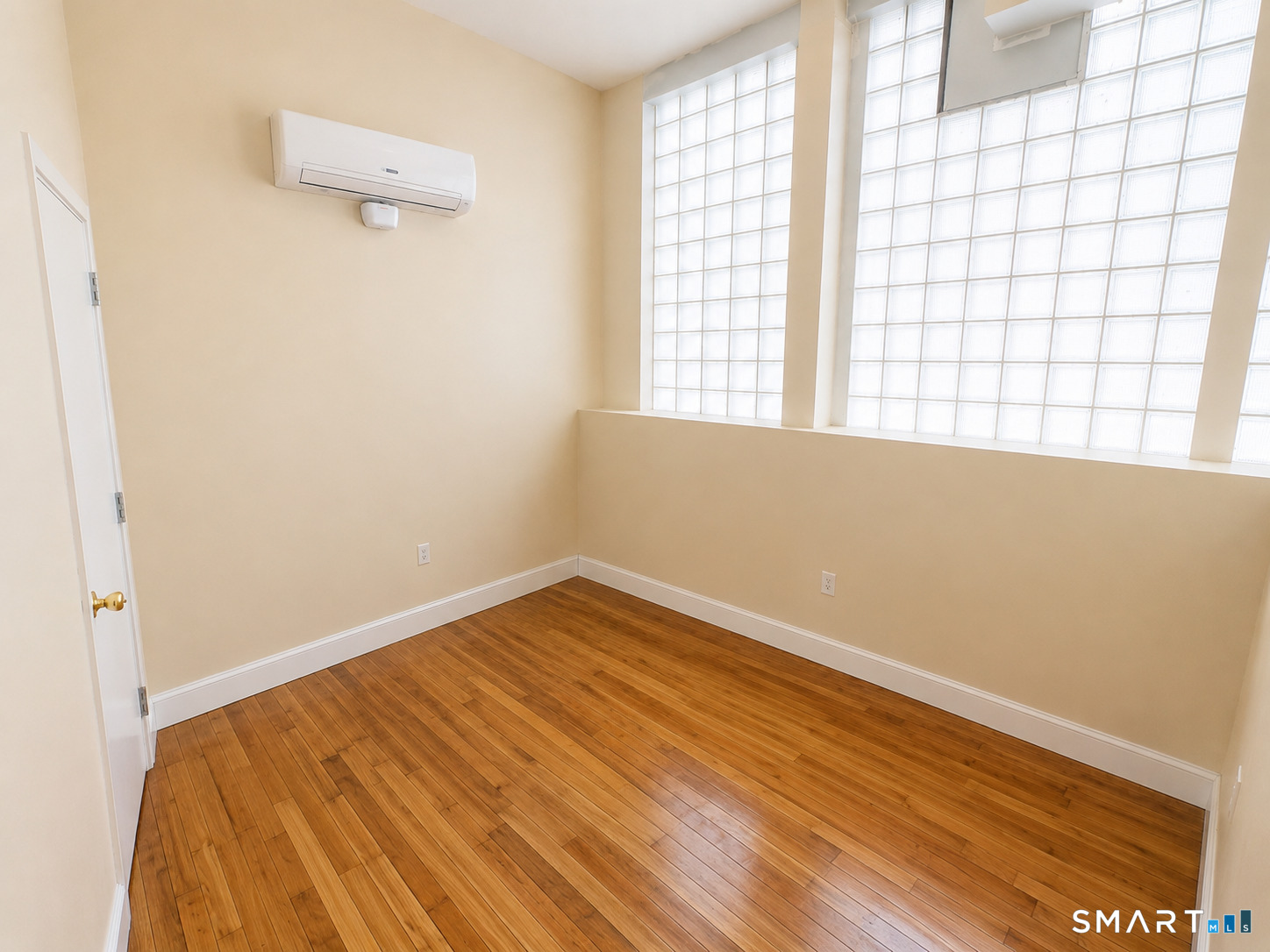 105 Bank Street Waterbury CT 06702