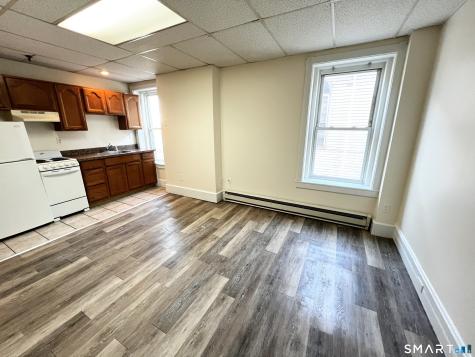 696 Main Street Middletown CT 06457
