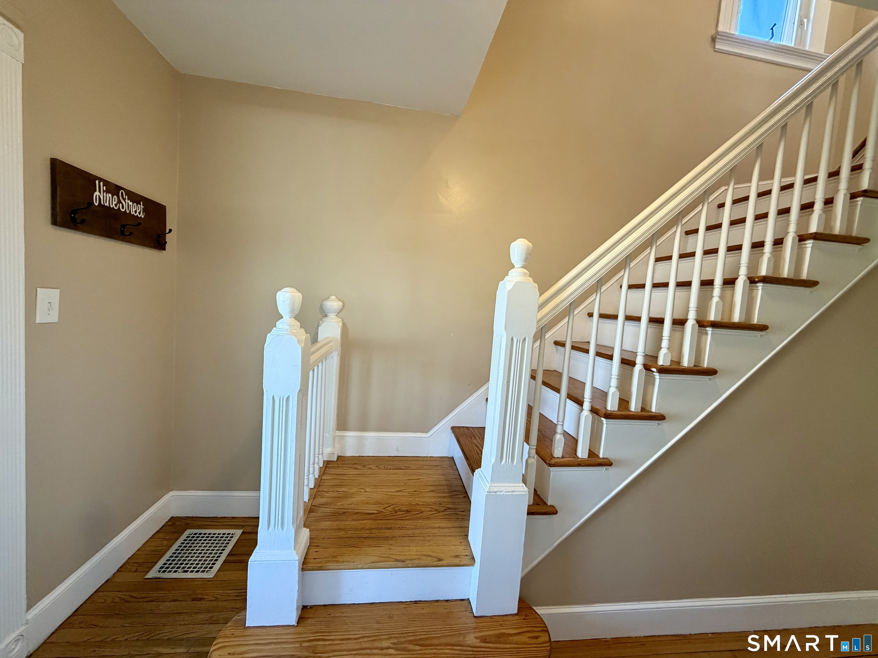 11 Hine Street West Haven CT 06516