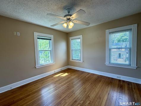 11 Hine Street West Haven CT 06516