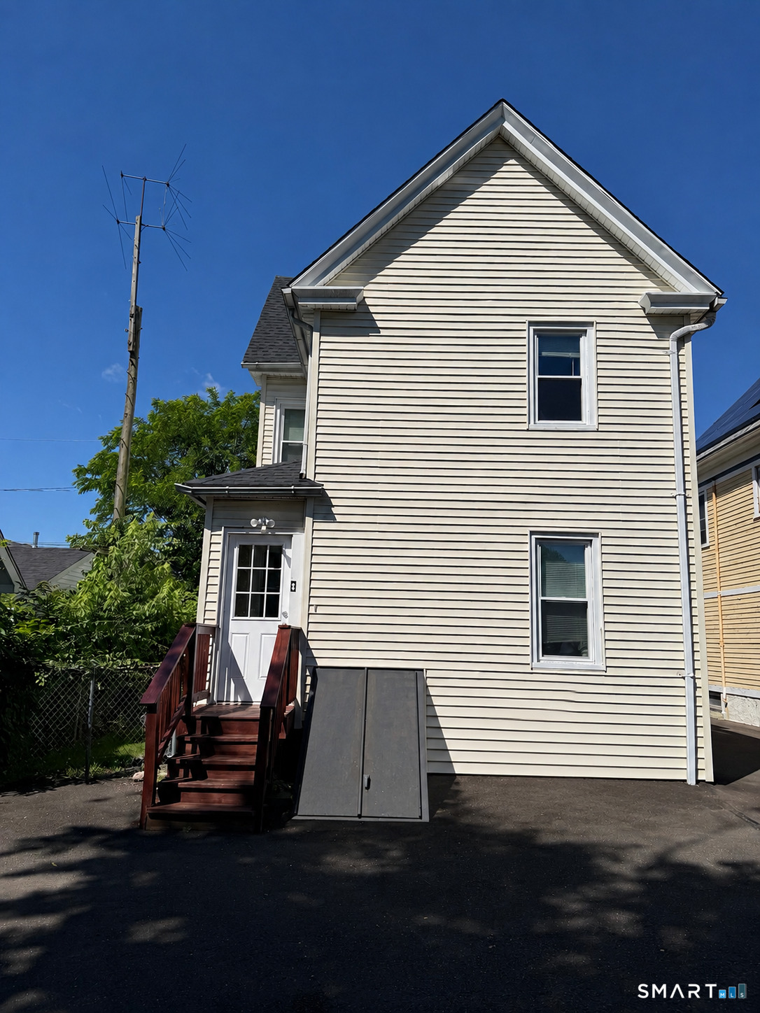 11 Hine Street West Haven CT 06516