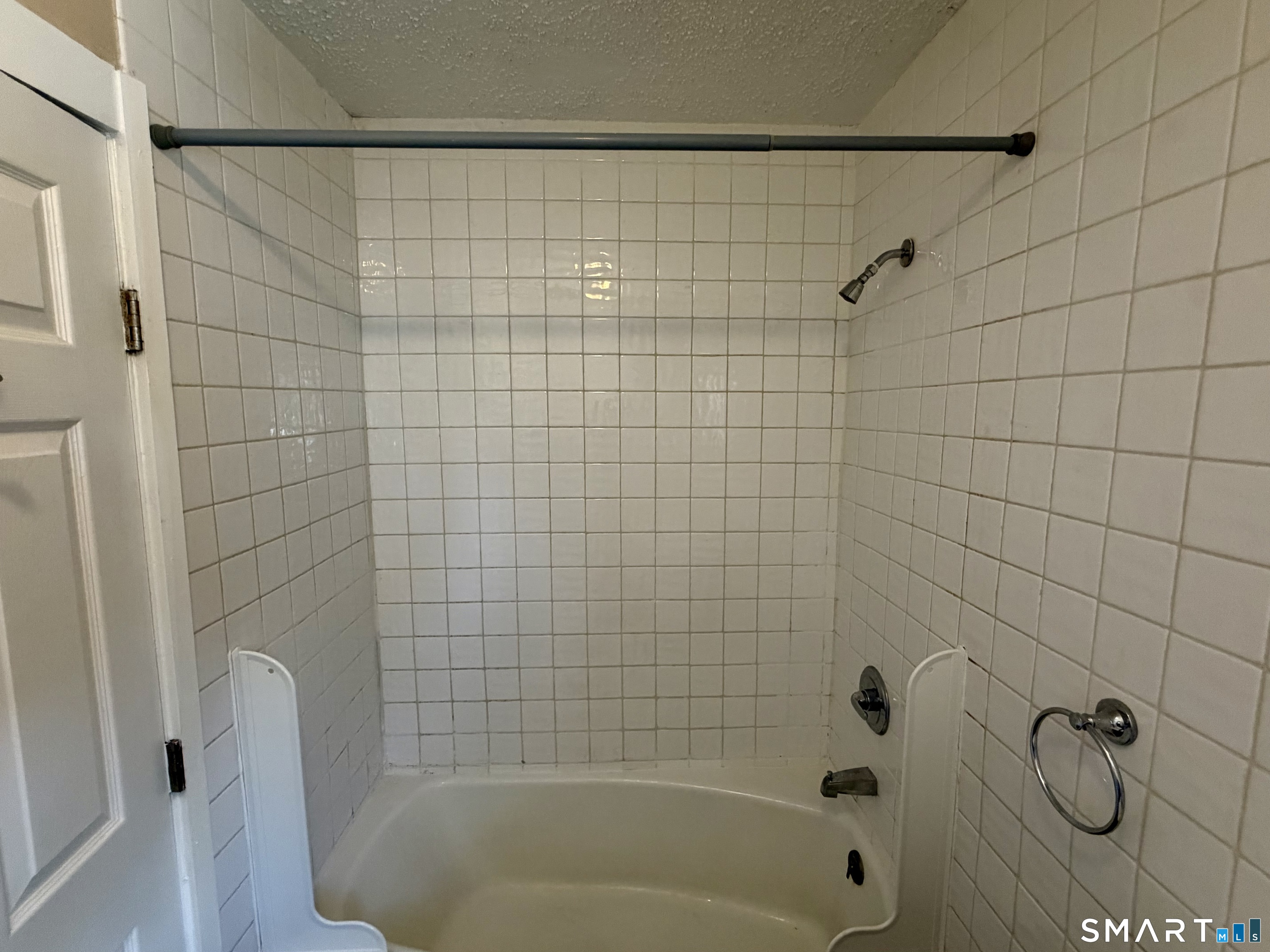 11 Hine Street West Haven CT 06516