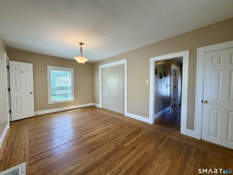 11 Hine Street West Haven CT 06516