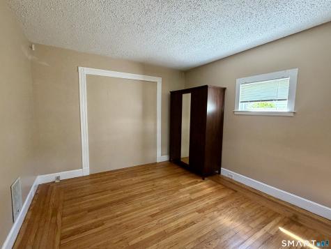 11 Hine Street West Haven CT 06516