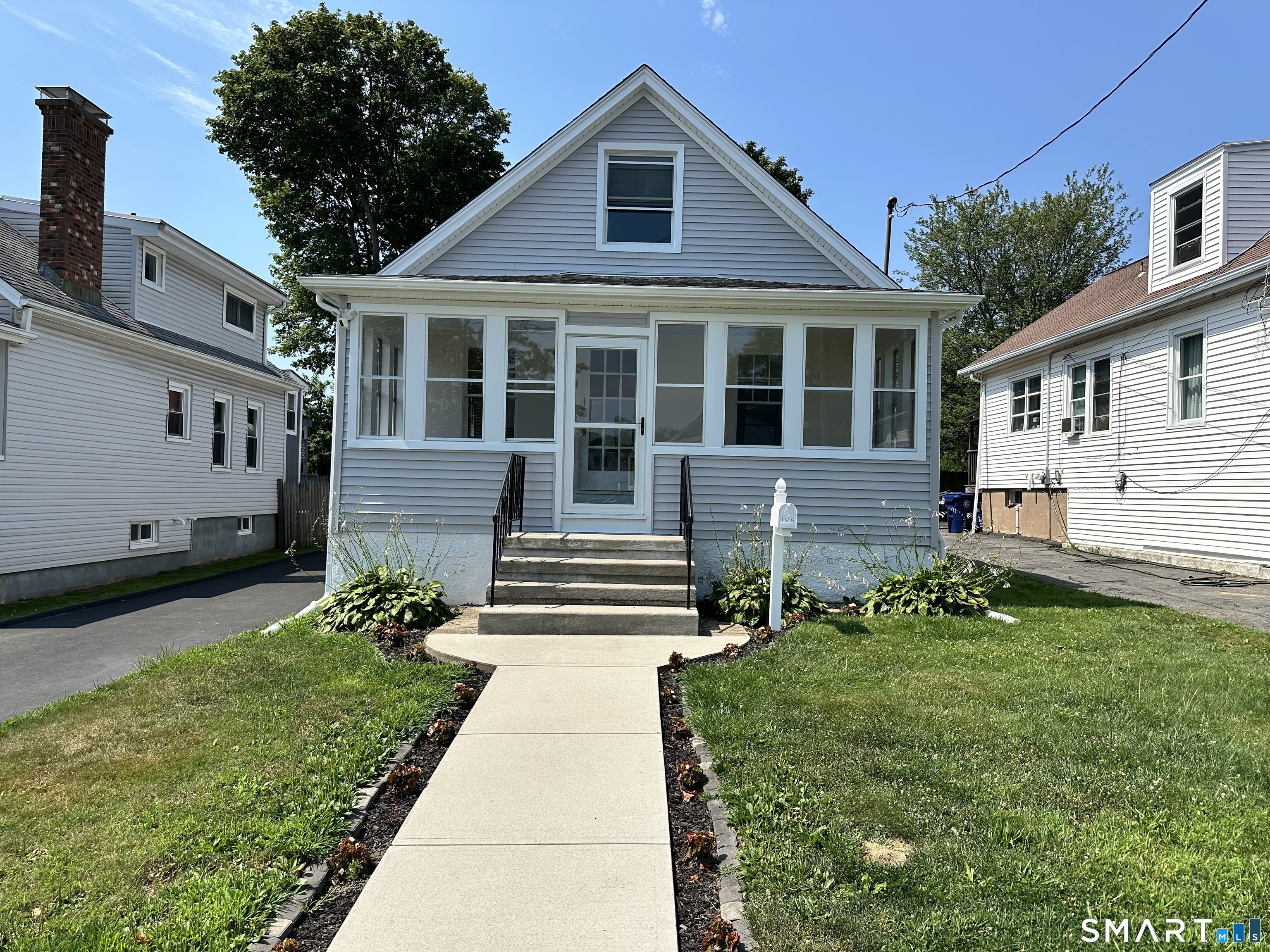 128 Grove Place West Haven CT 06516