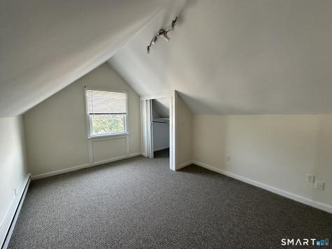 128 Grove Place West Haven CT 06516